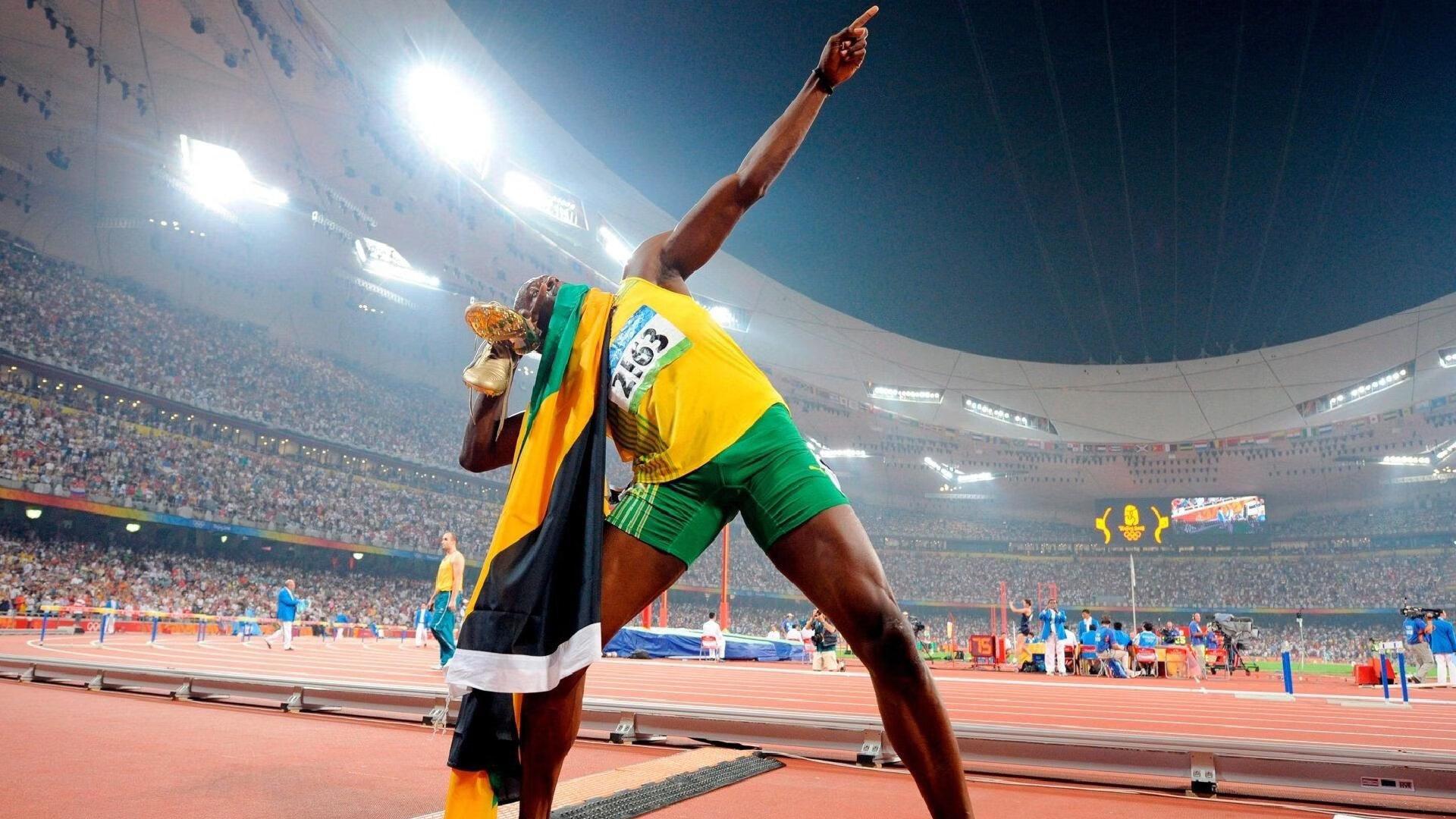 足球场上的钢铁洪流，当战术纪律化身移动堡垒，改写现代绿茵美学