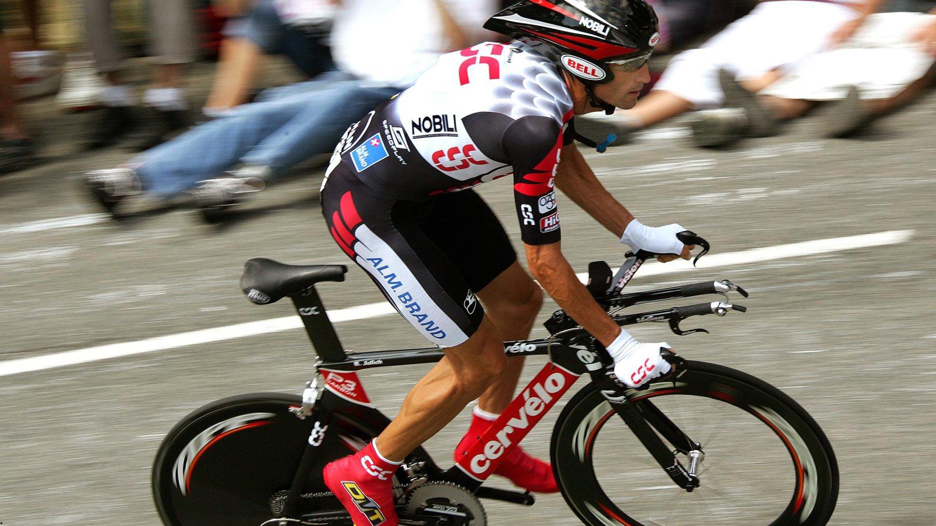 拉波尔塔确认坎塞洛今日抵达体检 盛赞德科